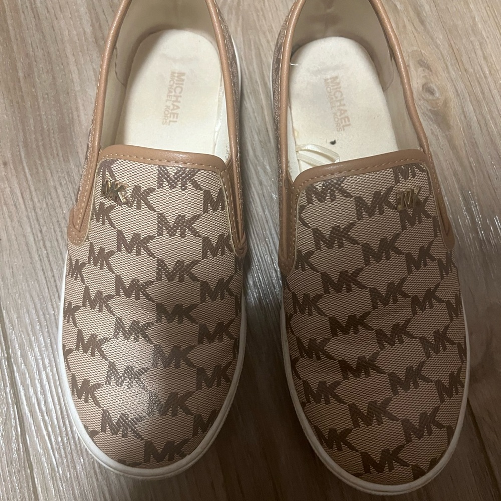 Michael Kors Kids Sneakers in Tan and Brown